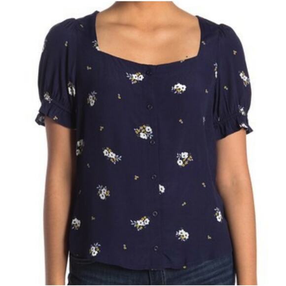 Elodie Women's Size Medium Navy Blue Floral Puff Sleeve Button Up Blouse Top NWT - Picture 1 of 9